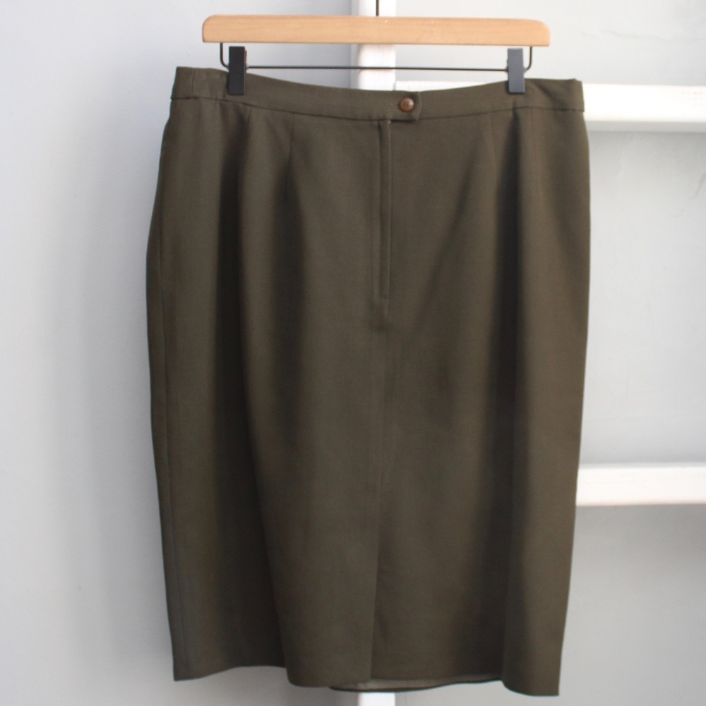 Christian Dior Vintage 90's Women's Green 7 Button Blazer Skirt Set - Picture 9 of 9